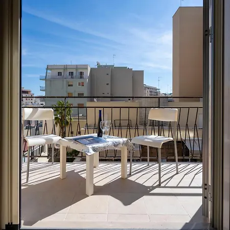 Apartament Guesthost - Dimora Musica E Mare